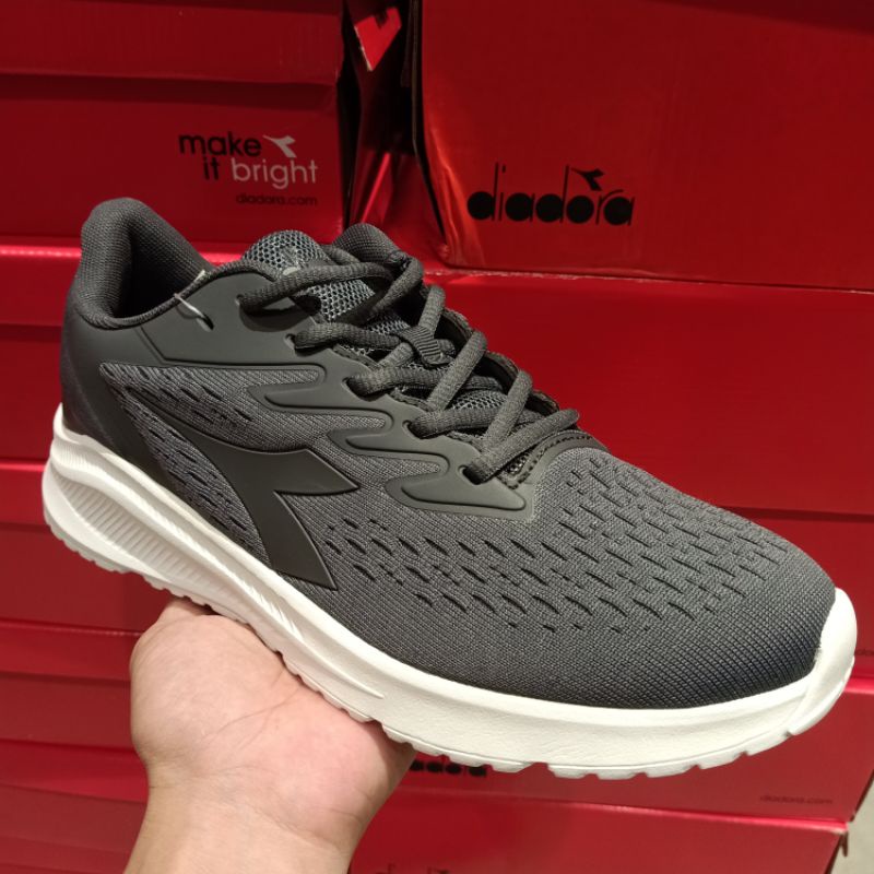 for sale Diadora running mens original store