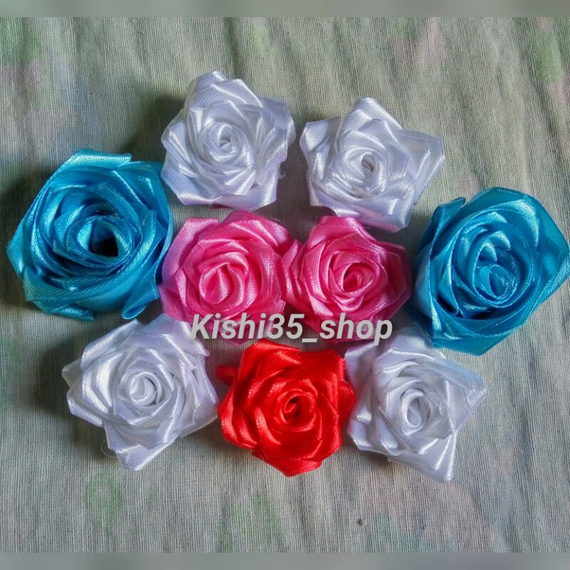 

Bunga Pita Satin