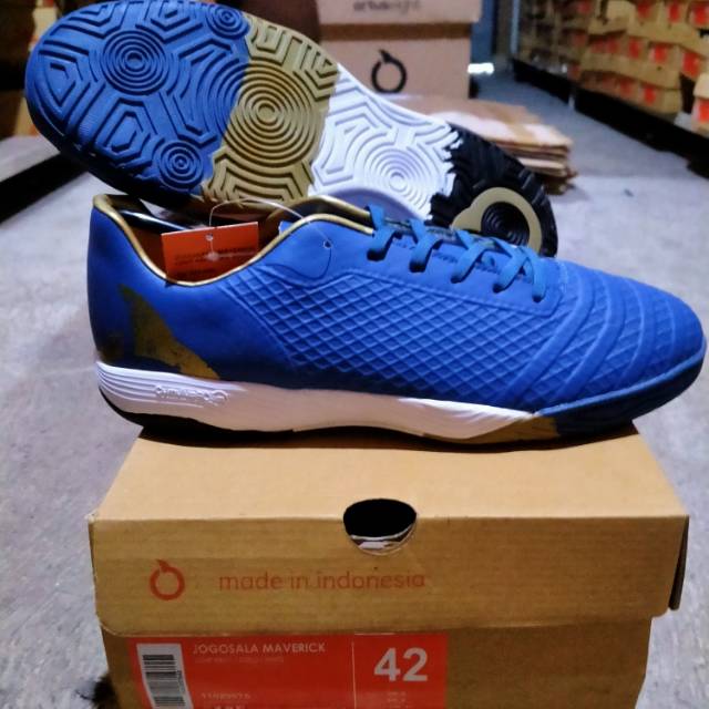 Sepatu ortuseight jogosala maverick