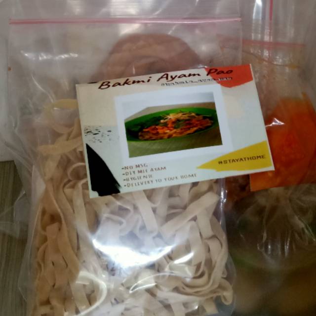 

Bakmie ayam lebar