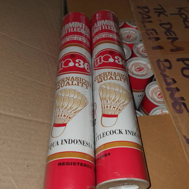Shuttlecock Hi-Qua 36 / Bola Badminton Hi-Qua 36 / Kok bulutangkis HQ 36