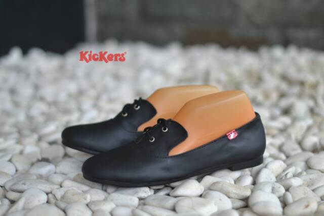 SEPATU WANITA MODIS PEREMPUAN VERSI KOREA BARU DARI GAYA HARAJUKU SISWA JAMAN NOW KETS BEIBER HITS12