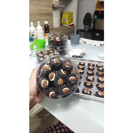 

dreamland Cookies/kue kacang/kue almond