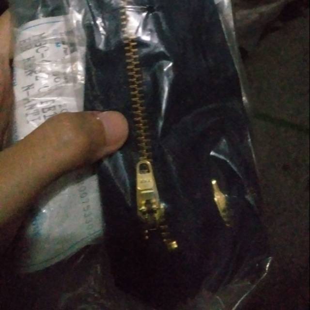 

Jual Resleting Jeans YKK 5 Inch Per Lusin Terlaris