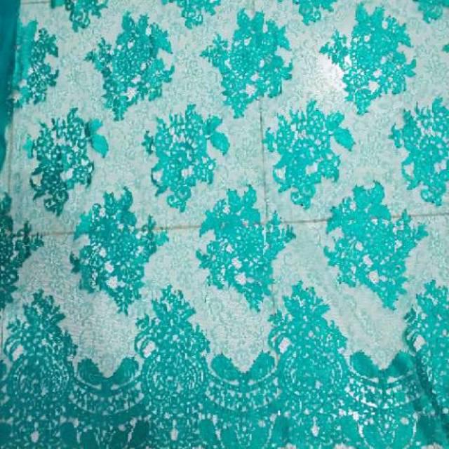 Kain renda brukat perancis  1/2 Meter