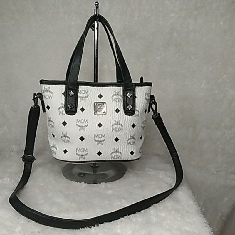 Tas wanita/Handbag/Shoulderbag& Slingbag/Prelove Ball/Second Branded"MCM"