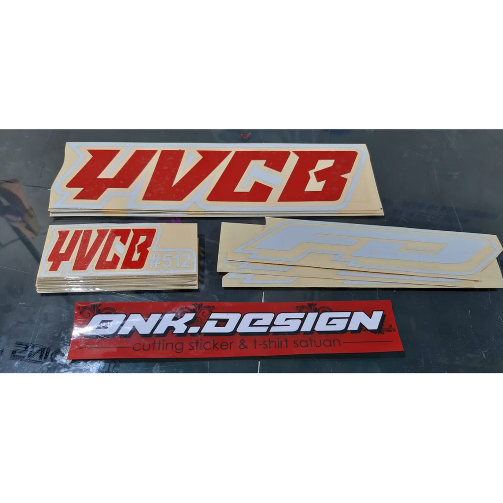 

cutting sticker stiker bebas desain printing waterproof label merk laminasi 98