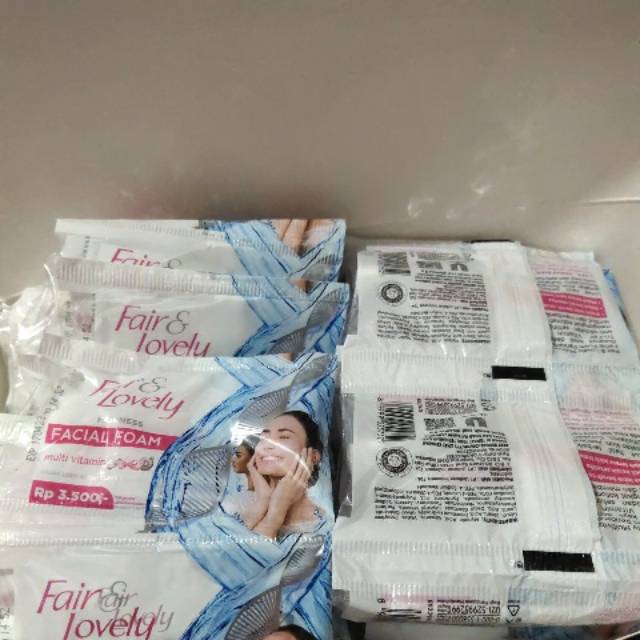 Fair & lovely facial foam sachet (sabun cuci muka)