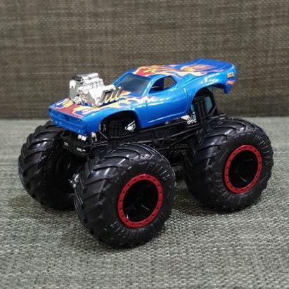 Hot Wheels Hotwheels Monster Trucks RODGER DODGER Loose not spin jam