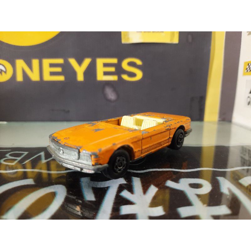 MATCHBOX MERCEDES 350 SL SUPERFAST MADE IN ENGLAND 1973 ORANGE bukan hotwheels redline