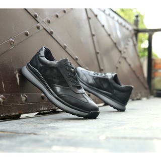Ecco Sepatu  Sneakers Olahraga Santai  untuk  Pria  Shopee 
