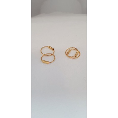anting bayi baru lahir