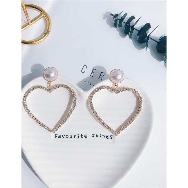 LRC Anting Tusuk Fashion Golden Section 925 Pearl Heart Heart Diamond Stud Earrings F49977