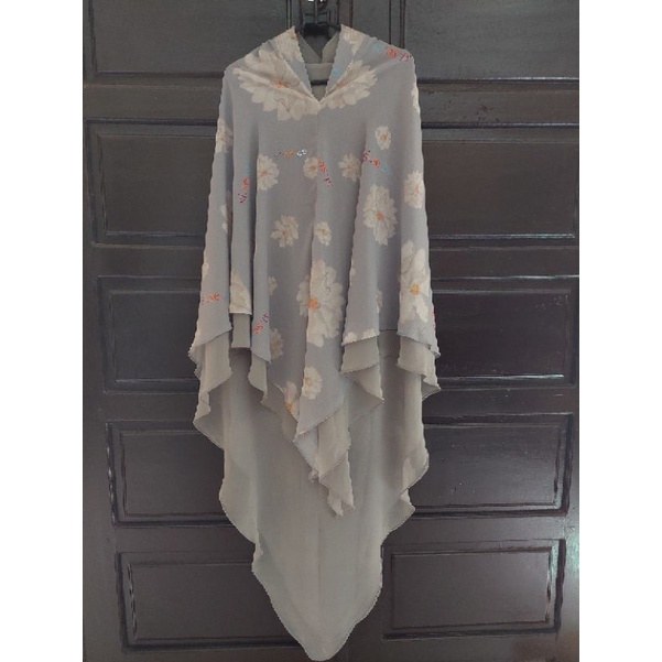 Preloved khimar Sisesa