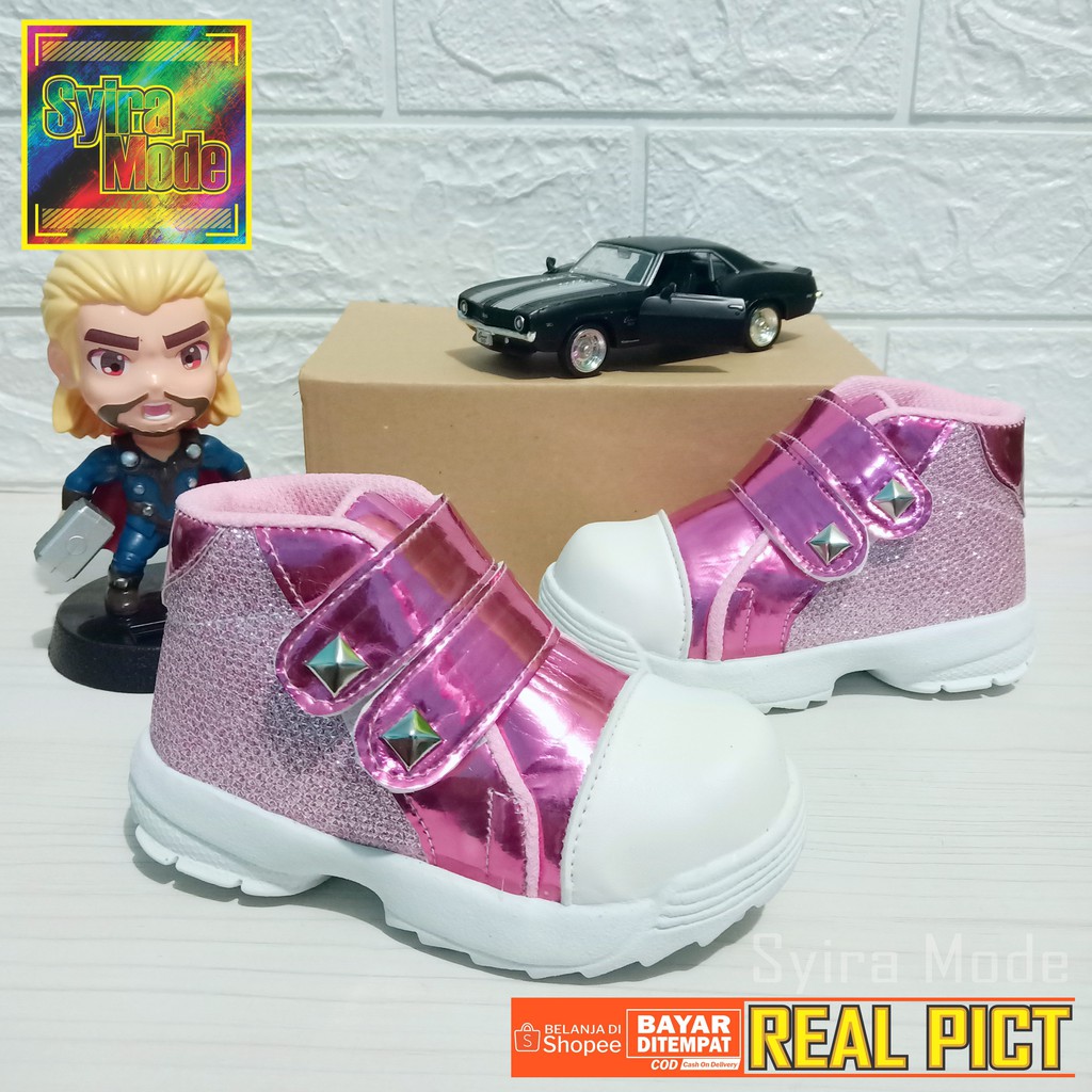 Sepatu Anak Perempuan / Sepatu Anak Usia 1 - 3 Tahun. Boot Jungle Glossy