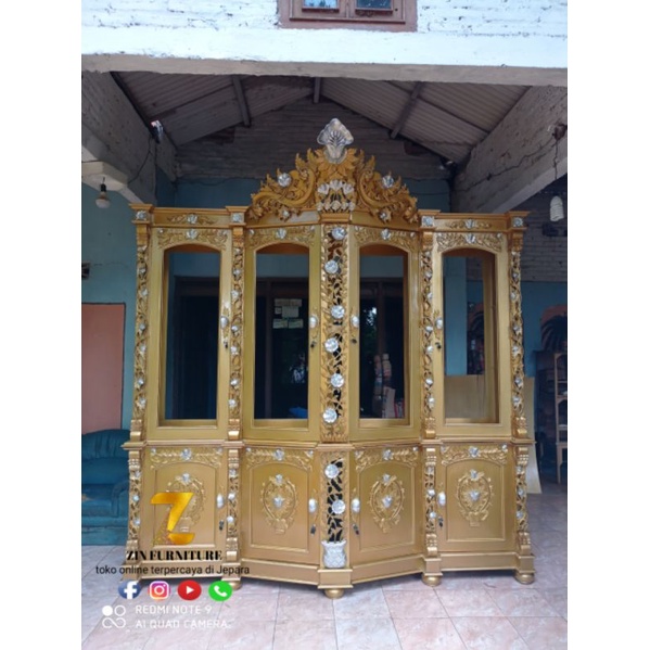Lemari Hias Shima Jati