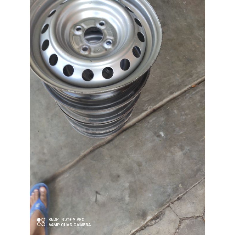 Jual Velg Kaleng R Pcd Copotan Vios Limo Sedan Shopee Indonesia