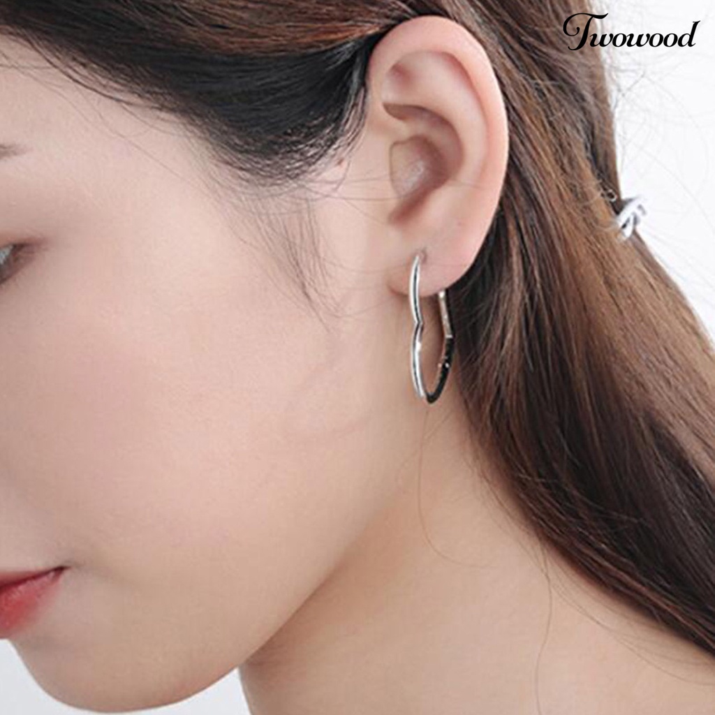 1 Pasang Anting Hoop Bentuk Hati Bahan Tembaga Untuk Hadiah Ulang Tahun