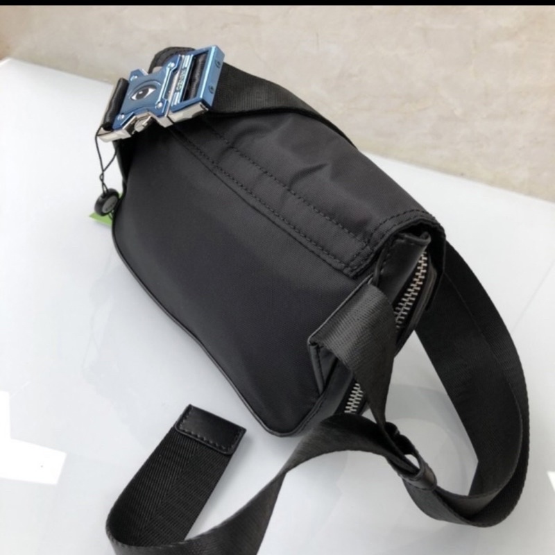 Slingbag Pria Knz Eye Buckle Crossbody Bag