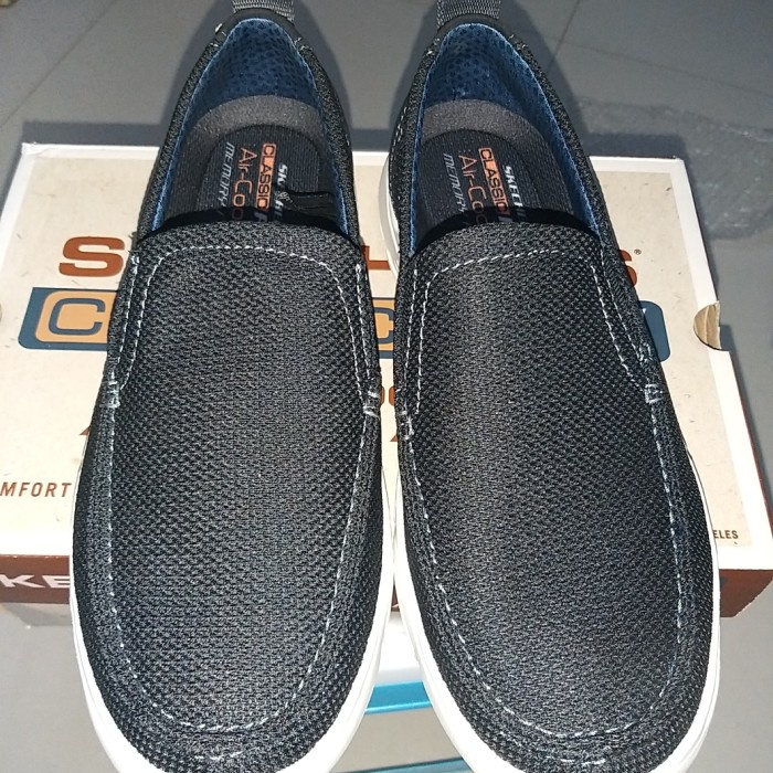 Ready Skechers Classic Fit Air Cooled - Hitam, 42