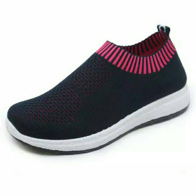 7.7 SEPATU KELSEY 219 ORIGINAL;