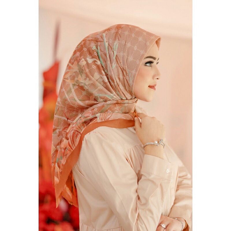 Buttonscarves Xanadu Marmalade