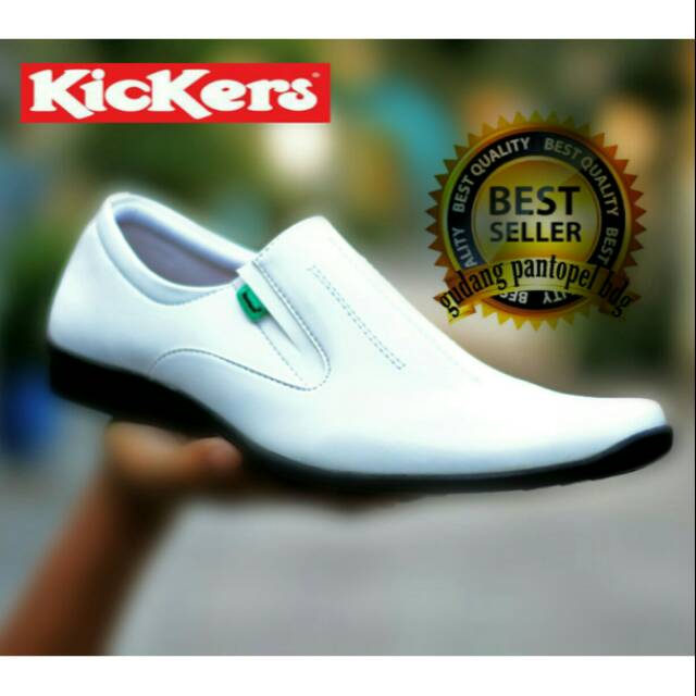 SEPATU PANTOFEL PRIA KICKERS KULIT SWEDIAN PUTIH ASLI FORMAL