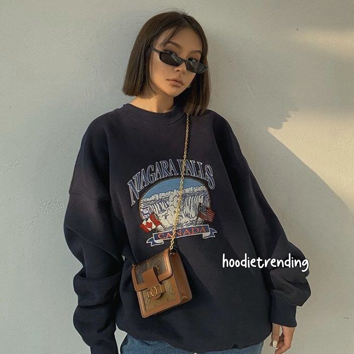 HODISO - Niagara Falls Crewneck Sweater
