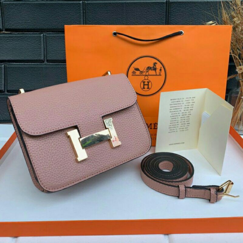 

TAS Hxxx CONSTANTA TOGO FRER PAPER BAG