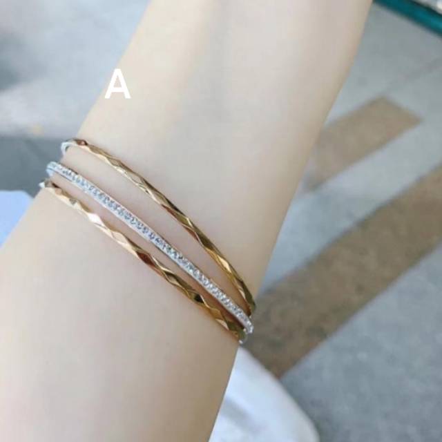 Gelang keroncong titanium full permata zircon