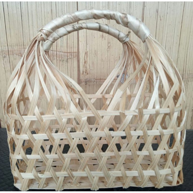 

Tas Anyaman Bambu