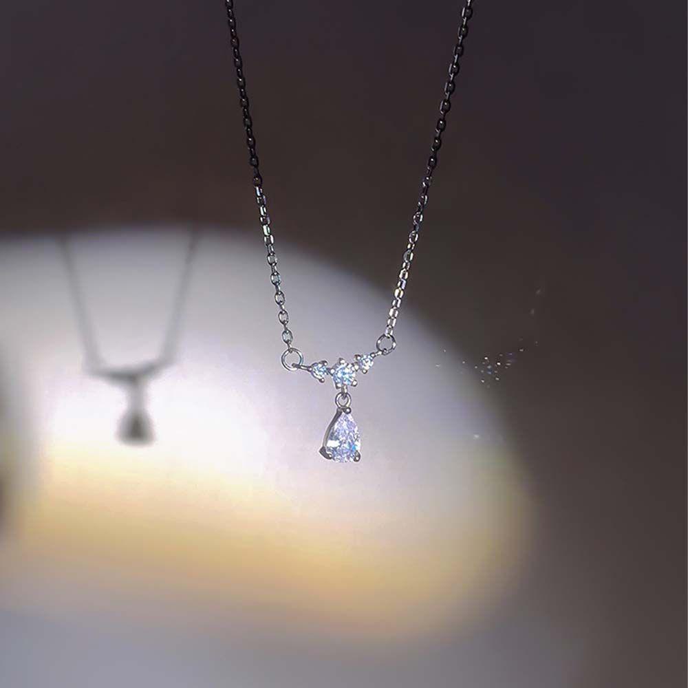 Mxbeauty Wanita Kalung Kepribadian Minimalis Zirkon Drop Liontin Hadiah Teman Geometris Alloy Gaya Korea Necklace