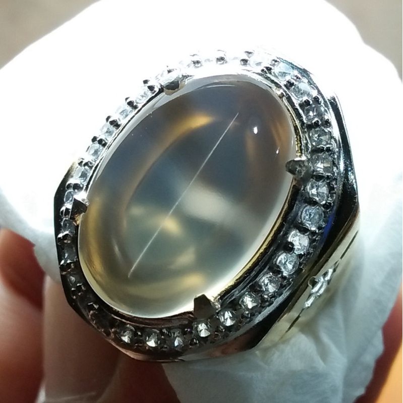 Batu Sodo Lanang Jarum Tegak Lurus Mulus - Kontes Item. Bukan bacan coklat ijo garut bacan cincau