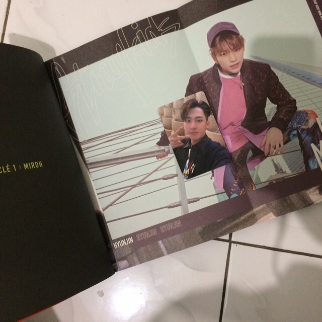 Album Stray Kids Cle1:Miroh (Standard Ver. Page Hyunjin+Changbin PC QR Code)