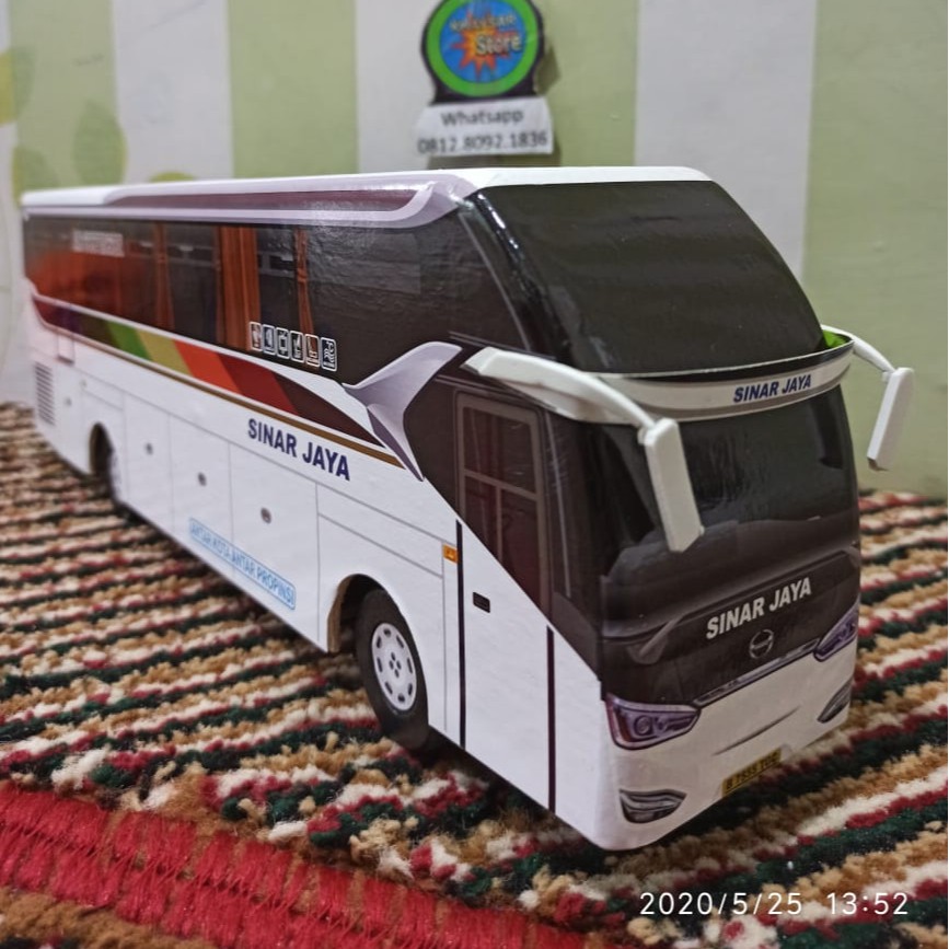 Miniatur Bus bis / mainan bus bis Sinar jaya SR2