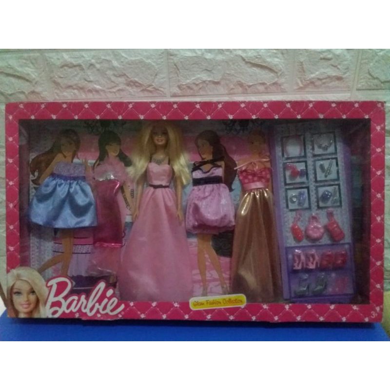 Barbie glam fashion set