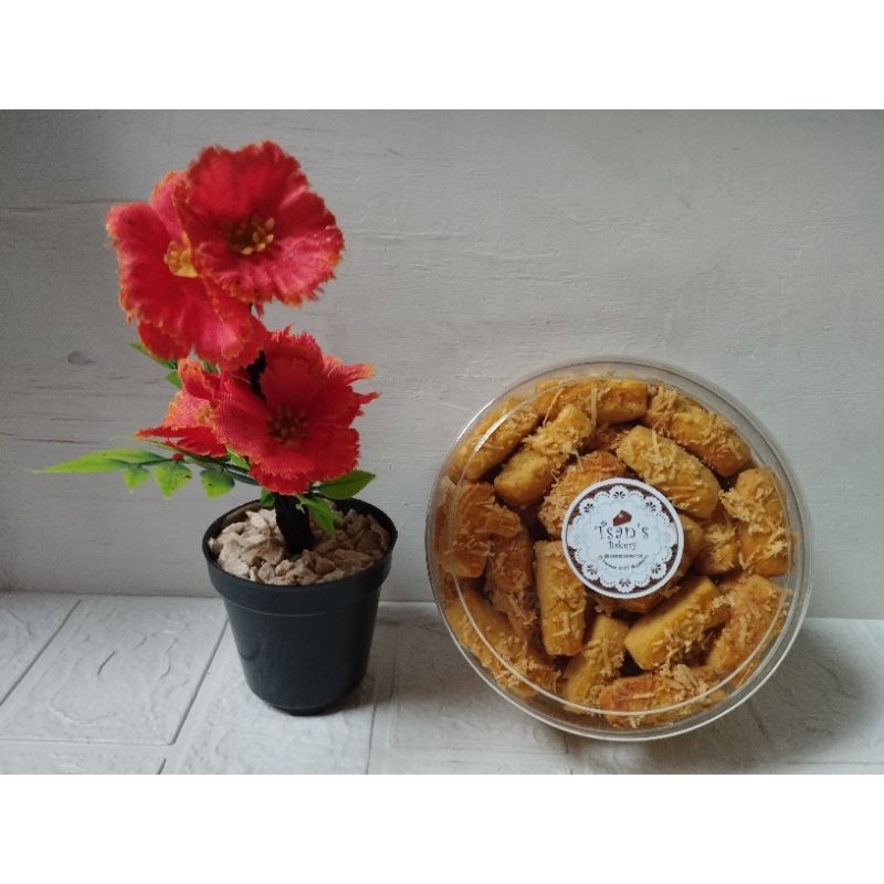 

KUKERNIS" Kue Kering Manis Kastangel Keju 500gram
