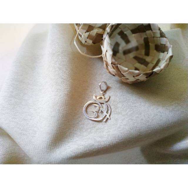 Liontin Perak Aksara Bali 925