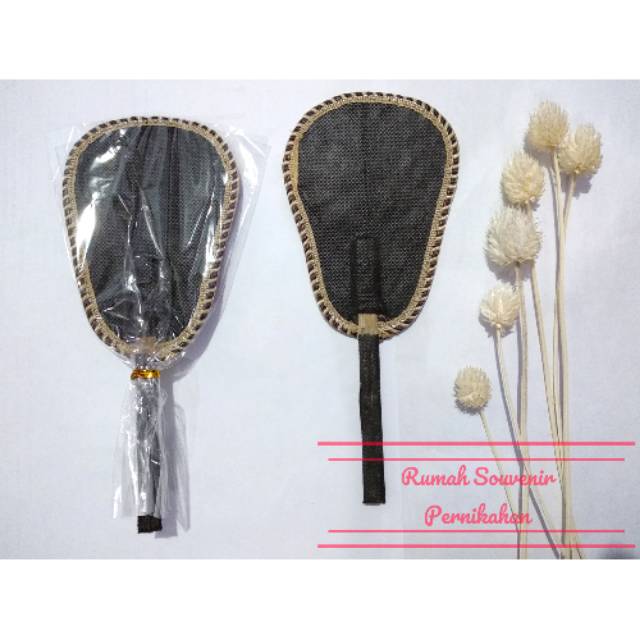 Souvenir Pernikahan Kipas Pandan Kemas Plastik