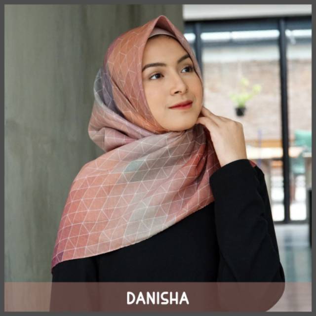 Hijab Voal Printing / Hijab Segiempat Murah / Hijab Motif Danisha By Zaneva