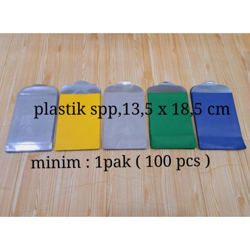 

PLASTIK SPP, PLASTIK IURAN , PLASTIK PLN ,UKURAN,13,5 X 18,5 MINIM : 1PAK ( ISI 100 PCS )