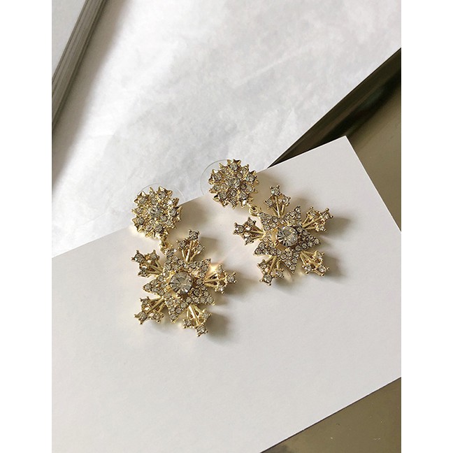 LRC Anting Tusuk Fashion Golden Rhinestone Pentagram Earrings K06038