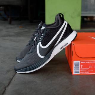 nike strike zoom
