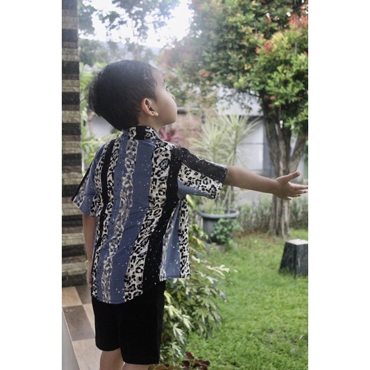 READY STOCK SRECA SHIRT LEOPARD SERIES