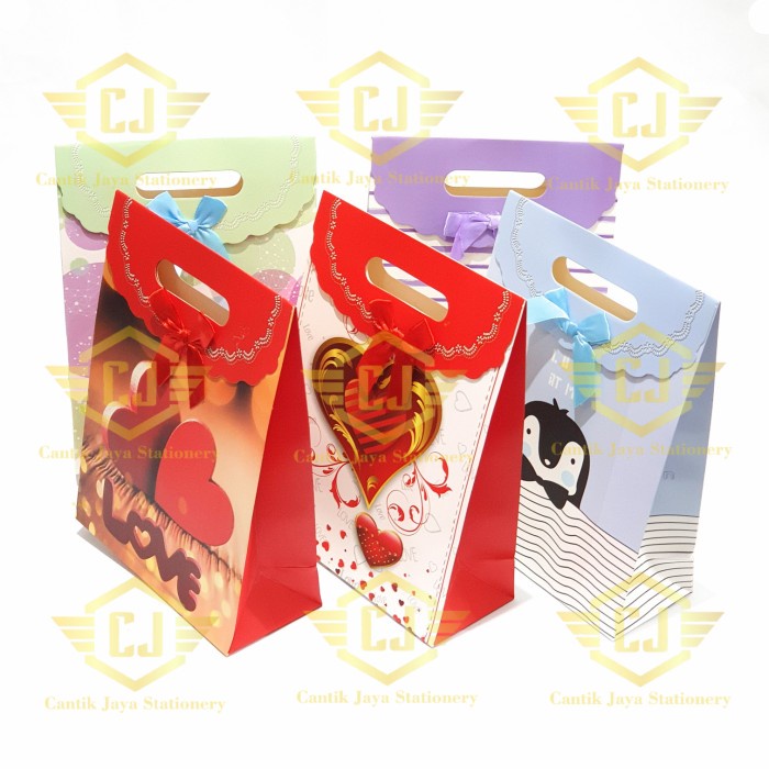 

NEW Shop Bag Gift Paper Bag / Tas Kertas Kado ± 19.5 x 27 cm