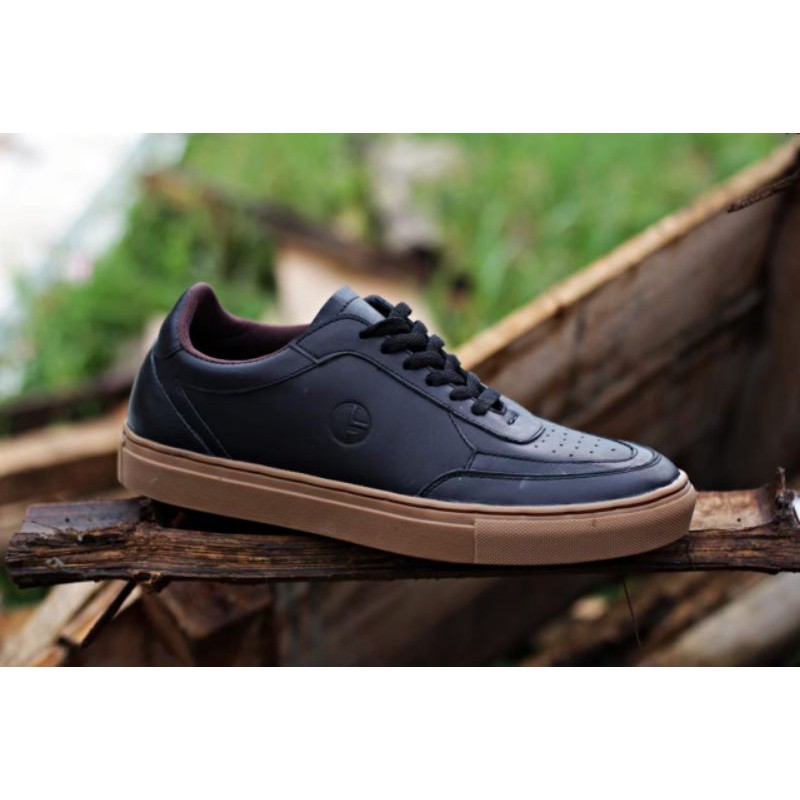 GLADIO BLACK - SNEAKERS PRIA / Sepatu Original Genuine Leather