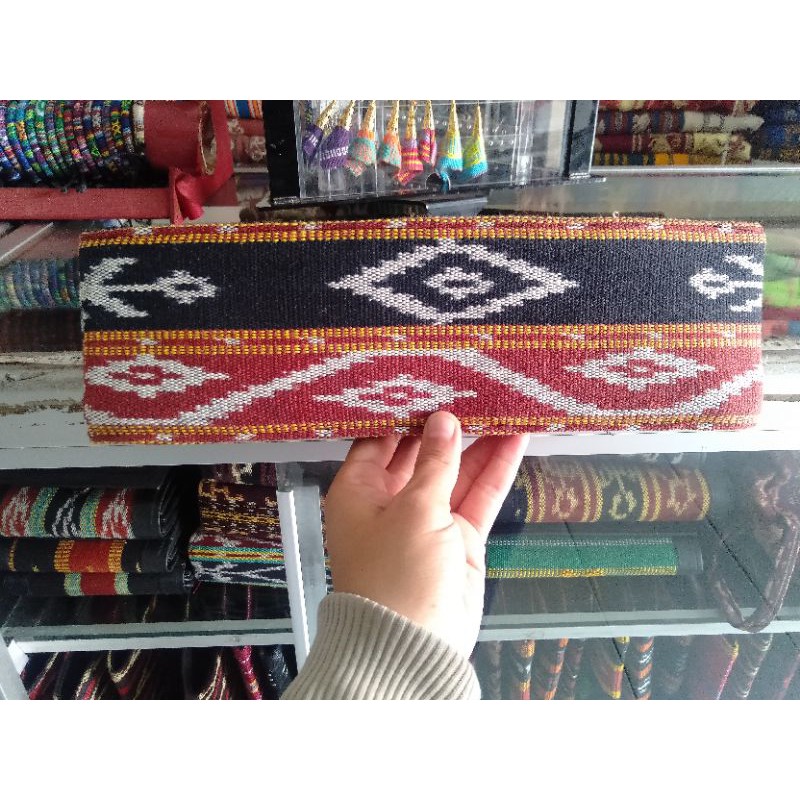 Topi/kopia motif tenun NTT