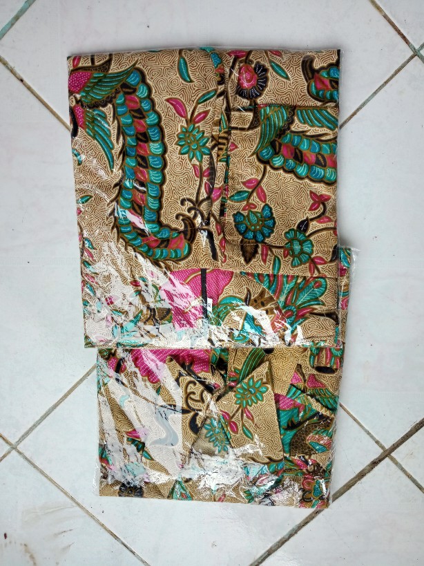 Batik Couple Keluarga Kondangan/motif Merak Bestseller/seragam Nikahan