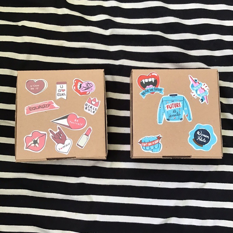 

gift box hampers kotak kardus aestetik