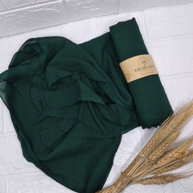 Hijab square segiempat warna hijau botol